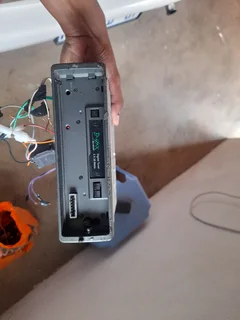 Car Casette player with detachable faceplate