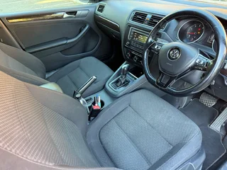 2017 Volkswagen Jetta Sedan 1.4TSI DSG A/T ACCIDENT FREE, WHATSAPP THE OWNER AT 0827554433