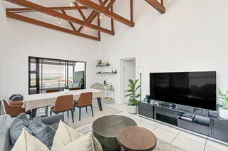 2 bed 2 bath for sale in Bryanston. To view, Contact the owner at 0827554433