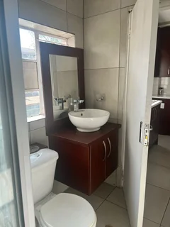 Single Room Cottage for Rent in Sophiatown