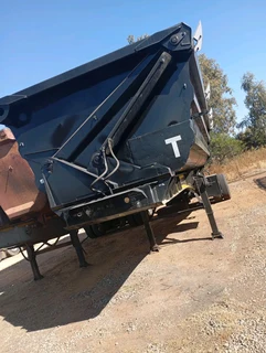 Front link side tipper trailer for sale
