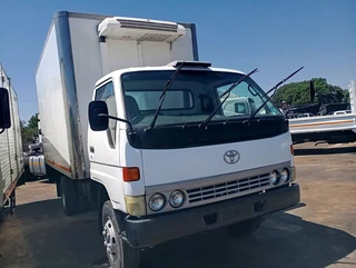 Toyota Dyna fridge body for sale