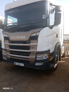 Good as new Scania G460 horse for sale