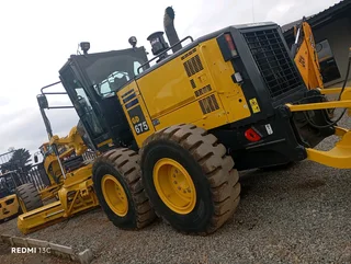 Komatsu grader GD675-5 for sale