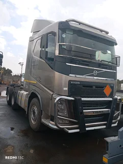 Volvo FH 520 horse for sale