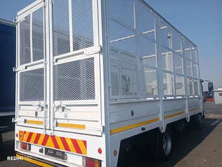 Isuzu NQR 400 cattle truck for sale