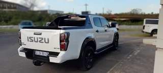 2024 Isuzu D-Max 3.0 DDI V-Cross  AT
