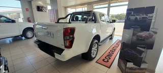 2025 Isuzu D-Max 1.9 DDI D Cab HR LS - DEMO