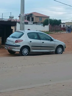 Silver 2007 Peaugot 206 1.4ĺitre engene