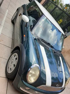 Mini cooper 2003 auto