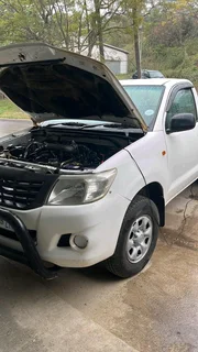 2013 Toyota hilux 2.5SRX 4x2 accident &amp; rust free New tires 185000km R160,000 trade-ins welcome