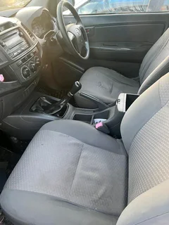 2013 Toyota hilux 2.5SRX 4x2 accident &amp; rust free New tires 185000km R160,000 trade-ins welcome