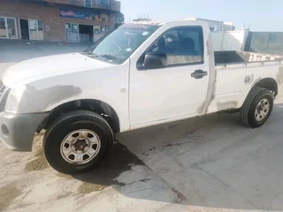 2008 Isuzu KB250 Fleetside start &amp; go No problem R90000 needs respray only call 083 498 4455