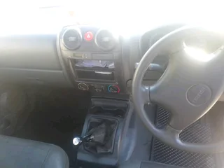 2008 Isuzu KB250 Fleetside start &amp; go No problem R90000 needs respray only call 083 498 4455