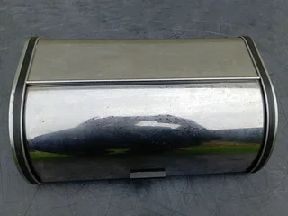 Vintage / Retro Tin Roll-Top Bread Bin