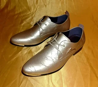 Formal Golden Shoes