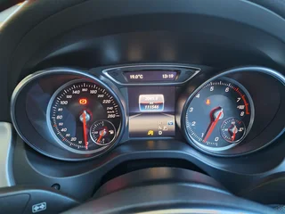 Mercedes-Benz CLA200 AMG Line