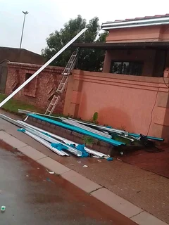 GUTTERS AND PILLAR COVERING