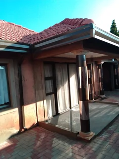 Gutters And Pillar Covering