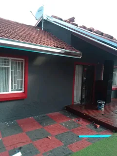 INSTALLATION OF ALL GUTTERS AND PILLAR COVERING