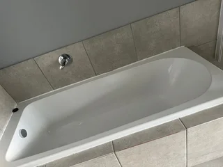 A room to rent in a two