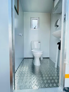 Mobile VIP Toilets