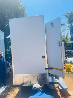 Mobile Vip Toilets