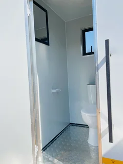 Mobile VIP Toilets