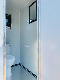 Mobile VIP Toilets