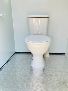 Mobile VIP Toilets