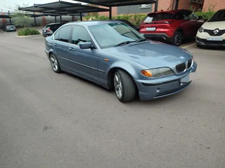 2005 BMW 3 Series Sedan
