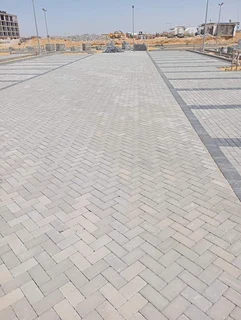 PAVING PATHWAYS WALKWAYS &amp;DRIVEWAYS