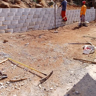 Retainier Wall Install