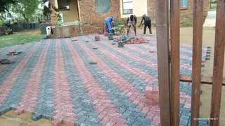 PAVING DRIVEWAYS