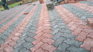 PAVING DRIVEWAYS