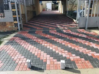 DRIVEWAYS PAVING