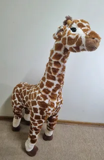 Giant giraffe soft toy R850