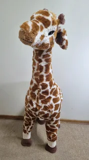 Giant giraffe soft toy R850