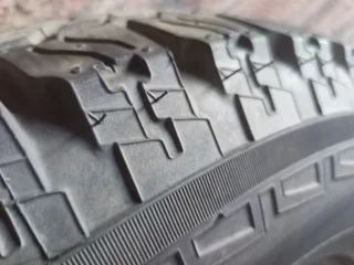 Yokohama 255/70/16  tyre