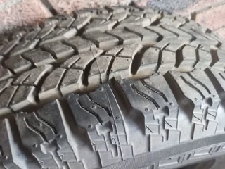 Yokohama 255/70/16  tyre