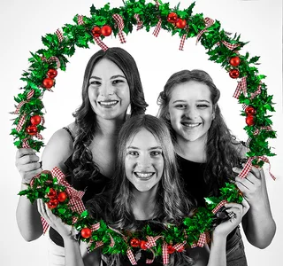 Creative photographic services. Studio, location. Products. Wedding and Special Events Photographer