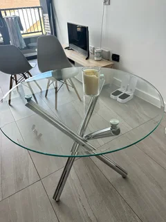 Dining Table 4 seats