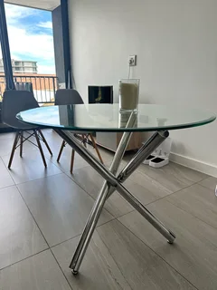 Dining Table 4 seats