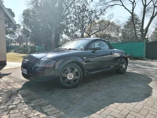 Audi TT MK1 2000 model 225 motor