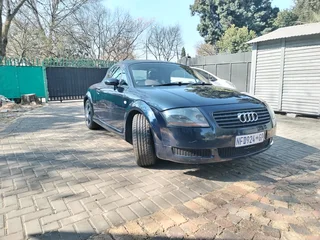 Audi TT MK1 2000 model 225 motor