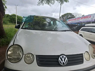 Vw polo 1.4 round lights 2004 model stripping for spares