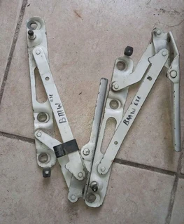 Bmw e36 boot hinges