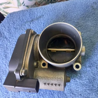 Vw jetta 5 tsi 1.4 Throttle body