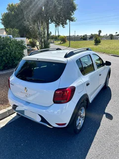 2021 Renault Sandero 900T Stepway for R114000