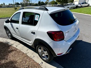 2021 Renault Sandero 900T Stepway for R114000
